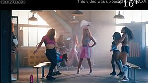 Ariana Grande Jerk Off Clip Er Ren Disney Heat!