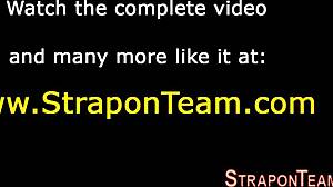 Hej, bundne asiatiske les, vil I blive leget med i denne vilde bdsm-gruppe?