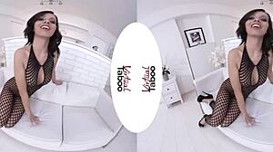 why am i so wet in fishnets?