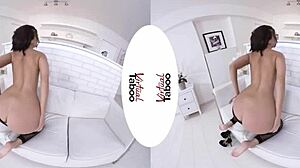 why am i so wet in fishnets?