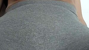 10 minutes of pussy spanking punishment, feel the sting 😈