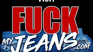 Brune chaude suce et se fait baiser avec doigtage anal !