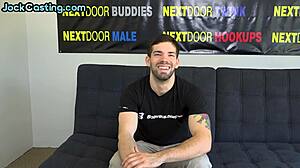 Tetovirani džoker šiba kurac posle kastinga