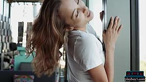 Hé, t'as vu le corps parfait colombien de Calypso Muse ? Ce cul rond est incroyable !