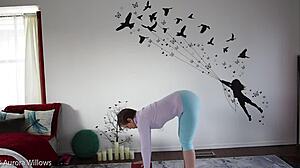 Sexy Babe Learns Shaved Pussy Lesson