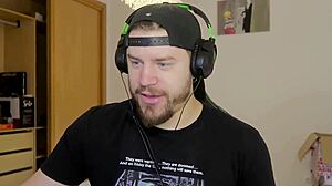 the secret deleted scene from wonder woman heroine adventures uncensored