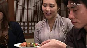 Големи цици японска азиатска свирка кремпай!