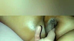 Extrémne päsťovanie v pozícii na štyroch