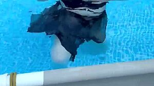 titty action in the pool 😘