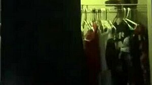 messaging my big booty bbw neighbor while fingering