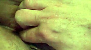 titty action in the pool 😘