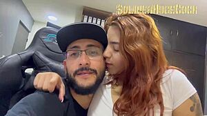 Hon skriver kontrakt men längtar efter att suga min stora kuk igen