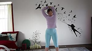 Sexy Babe Learns Shaved Pussy Lesson