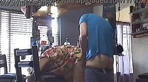 Spycam elkapja a férjet, amint csal a fiatal 18+ 24 éves nővel.