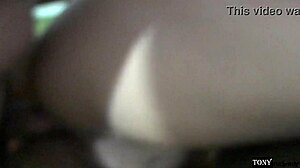 fundet min kærestes mor nøgen under en varm lur—hvilken overraskelse!