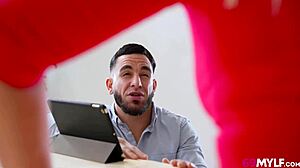 Klavierlehrerin Mellanie Monroe giert nach riesigem Schwanz