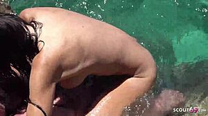 Nemeckej tínedžerky Josy drsný sex na pláži