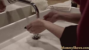 Lesbian stepmom uses strapon to fuck teen in hot threeway