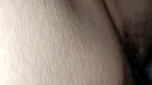 Rauwe beuk leidt tot creampie bij grote kont babe