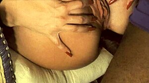 Retro-Action: Schwarze Muschi trifft auf weißen Schwanz