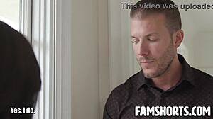 Ария Валънсия и Кодий Стийл го правят здраво.