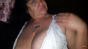 Klaudiaambergirl, I’m obsessed with this horny cougar’s casting and epic blowjob!