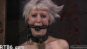 किंकी बॉन्डेज फ्लिक हार्डकोर स्पैंकिंग और डॉगीस्टाइल के साथ