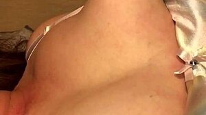 長い日本人の乳首をポンプで大きくしてクローズアップで愛でるセッション