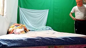 mi padrastro esta de compras, ven te invito para divertirnos con mascaras y ponernos sucios 😈