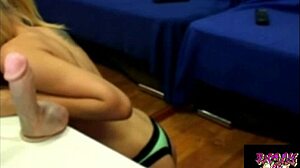 Live Cam Show Features Exploding Dildo Action