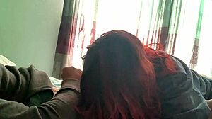 No se da cuenta que la grabo mientras me devora la verga