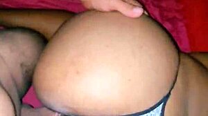 Hot Girl Shows Big Ass 😏