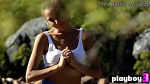 完璧アスブロンドMILFフランシー・トリノが裸で素晴らしいボディをポーズ