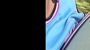 バイクで公衆の面前でオナニーする！