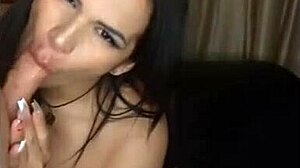 La Potra Aleja Gets Ready for Valentine's with Big Ass Lesbian Fun