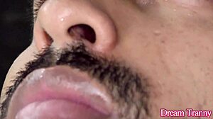 Сирови сан секс са врућом транс курвом Бруном Кастро!