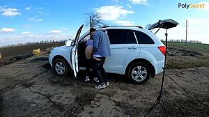 Rejtett kamera kap egy tini strapon dominanciát tetovált barnától!