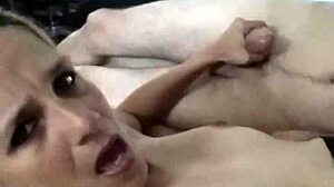 Having Fun With Friend, No Boyfriend 😉