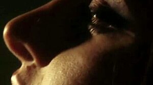 Sexy Asian Babe Seduces With Nude Dancing