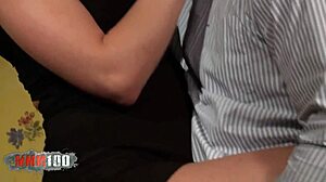 Анален секс за слаба блондинка курва, уау!