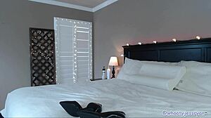 섹시 밀프 캠걸 제시라이언이 애널과 더블 페네트레이션으로 락해!