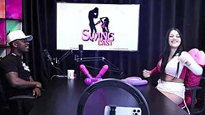 tirando a roupa e mostrando o corpo sarado após perder no jogo da punheta - jefao oficial 😏