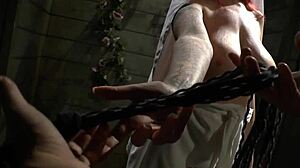 Femdom sub licks pierced pussy in wild cage scene! 😈