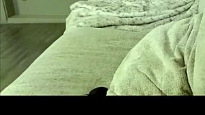 girl nude in teen setting