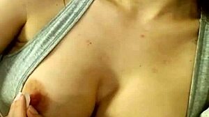 girl nude in teen setting