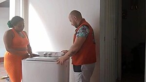 called the ac tech, ended up checking my ass! 🍑