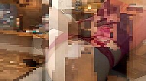 Amateur française se fait baiser la bouche en lingerie satin et talons POV. Sexe habillée avec action anulingus.