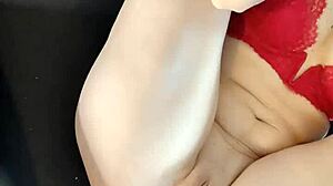 pink pussy drilled bare, no condom in wild amateur action!