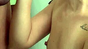 MAMADA DELICIOSA COM GOZADA NA BOQUINHA