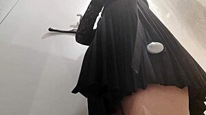 แม่เลี้ยงอิตาลีอ้วนลองเสื้อหนังในร้านกับเธอ